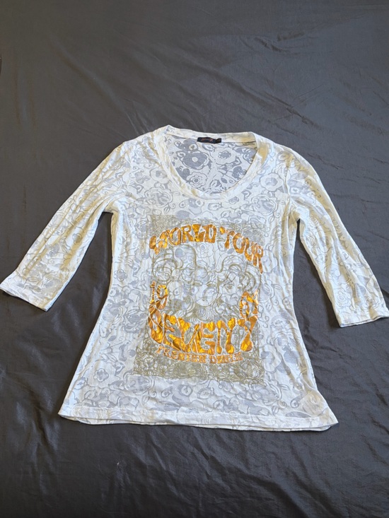 Seven7 Tops - Y2K style Seven7 white&gold quarter length sleeve sheer top. Size M.